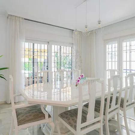 Center By Dahlia Group Holiday home Marbella