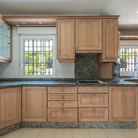 Center By Dahlia Group Holiday home Marbella