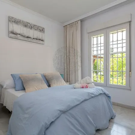 Center By Dahlia Group * Marbella