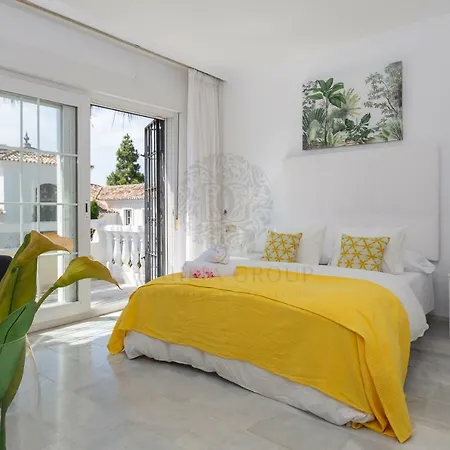 Center By Dahlia Group Marbella